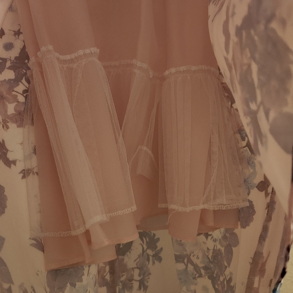 Emily Rose Lilac Floral Dress - Picture 7 of 9